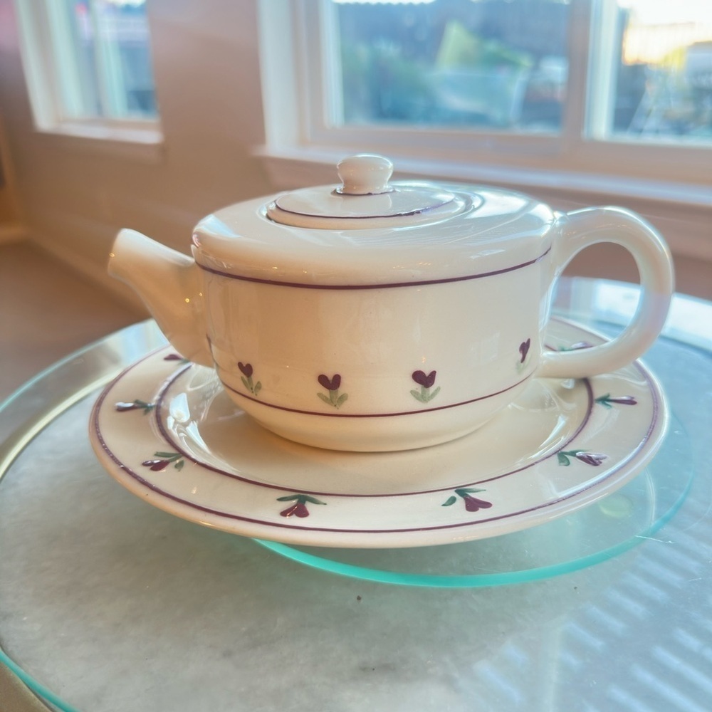 Hartstone Pottery “Heart Flowers” Tea-for-One Set (Teapot & Matching Saucer)